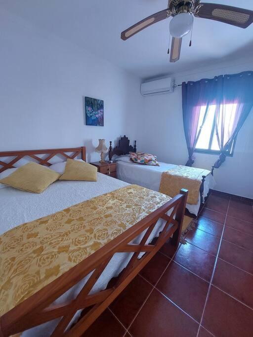 Casa Amarela - Praias Alqueva Povoa de Sao Miguel Buitenkant foto